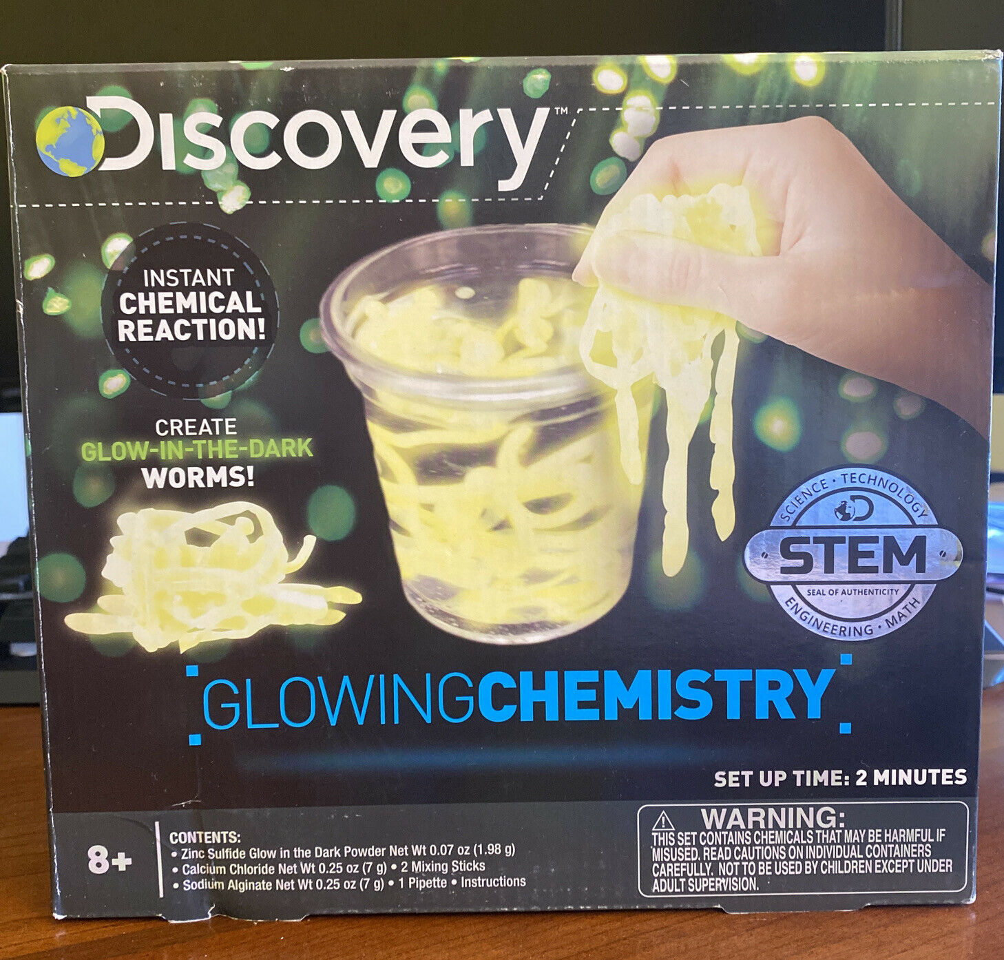 New Discovery Glowing Chemistry Kit  - H