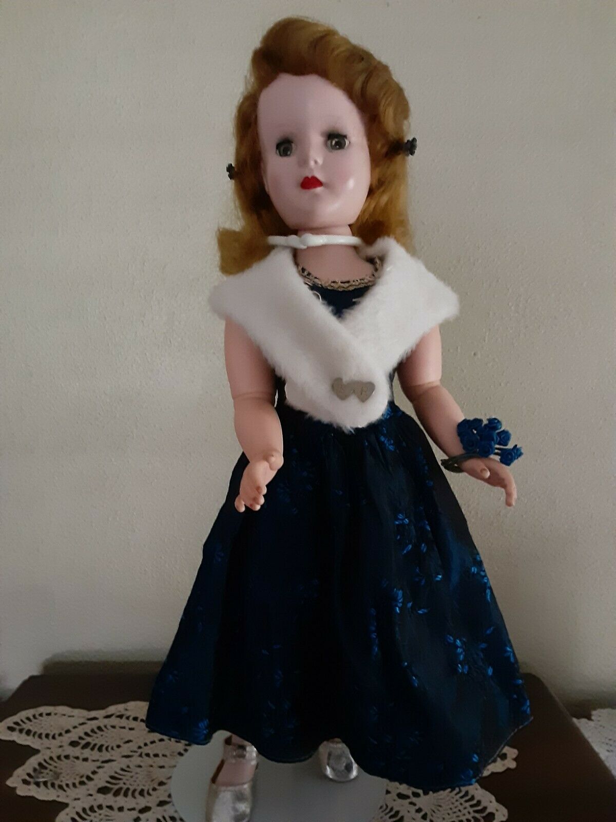 Vintage American Character 17" Sweet Sue Doll W/stand